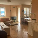 Lo Scorcio Sul オッスッチョ
